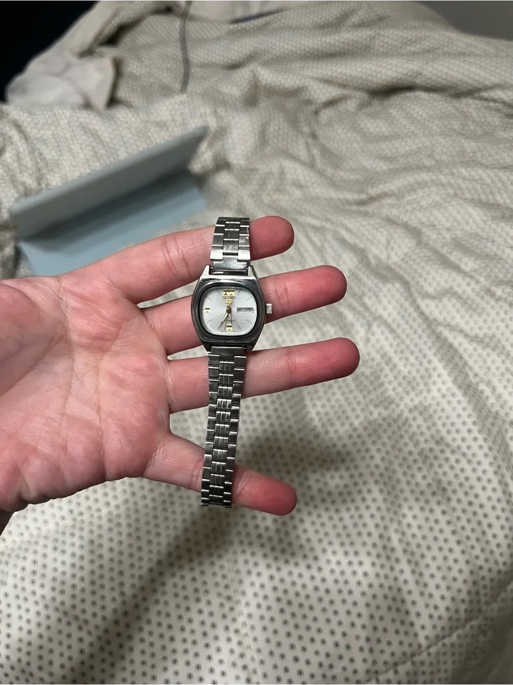 SEIKO 5 Silver Stainless Steel Wristwatch - White Dial